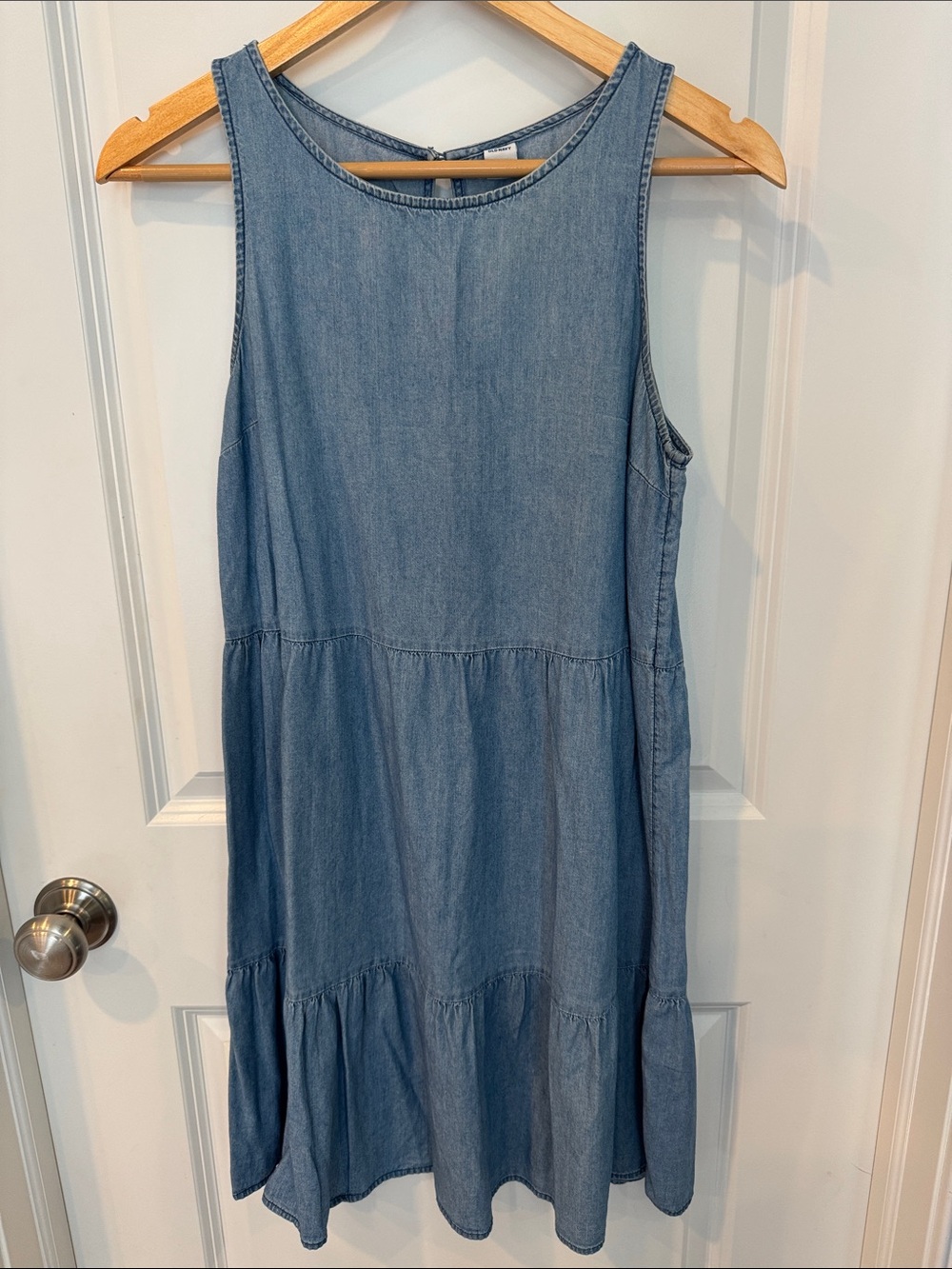 Women’s Light Blue Denim Sleeveless Tiered Dress